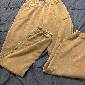 Nike size XS  brown Jogger Pants good condition